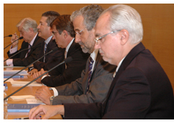 la presentaci�n, tambi�n ayer, del n�mero 8 de la Revista Jur�dica de les Illes Balears, que se llev� a cabo en la sede del Colegio de Abogados de Baleares