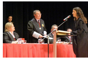 Jura de doscientos abogados en el ICAV