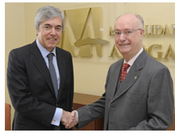 La Mutualidad de la Abogac�a entra en el capital de Renta 4 y ambas entidades firman un acuerdo de distribuci�n de fondos entre los mutualistas