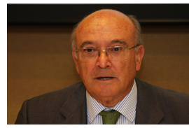 Carlos Carnicer durante la presentacion - Foto Lawyerpress