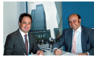 Javier �scar de Hoyos, secretario general de la Asociaci�n Europea de Arbitraje, Aeade, y Fernando Rasche Santaolalla