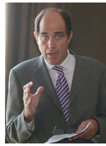 Andr�s Medina, Director General de Herrero & Asociados