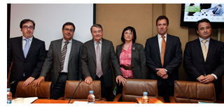 Javier Gonz�lez Espadas, socio responsable de Irwin Mitchell Abogados, en Madrid, Luis Miguel Bermejo, responsable de Servicios Jur�dicos de ERV Compa��a Europea de Seguros, adem�s de Francisco Real Cuenca, consejero del Consejo General de la Abogac�a Espa�ola, Lourdes Arastey Sah�n, magistrada del Tribunal Supremo y presidenta de Gemme, Julio Fuentes G�mez, subdirector general de Pol�ticas Legislativas del Ministerio de Justicia y Javier �scar de Hoyos, presidente de Cemed