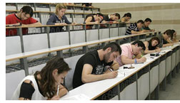 Una prueba escrita, aun sin fecha definitiva, de respuestas m�ltiples, valorar� al nuevo abogado y procurador en el futuro