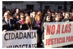 J�venes abogados de toda Espa�a realizar�n ma�ana una manifestaci�n funeral por la justicia espa�ola