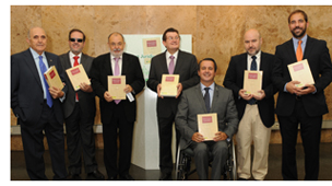 Un libro analiza 75 a�os del modelo social de la ONCE y su r�gimen jur�dico