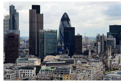 Las Big Four se rearman para el mercado global