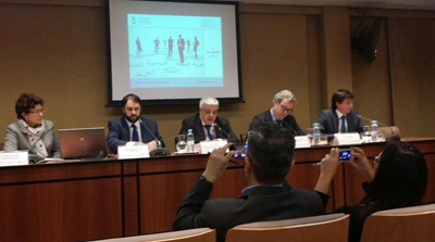 Los abogados, obligados a asumir la gesti�n como competencia nueva