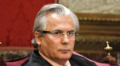 El despacho de Baltasar Garz�n reclama la devoluci�n del dinero republicano incautado por Franco