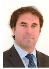 Diego Cruz-Villal�n Garc�a, Asociado s�nior departamento mercantil, Eversheds Nicea