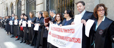 Decenas de Abogados del turno de Oficio reclaman los honorarios que adeuda la Comunidad de Madrid