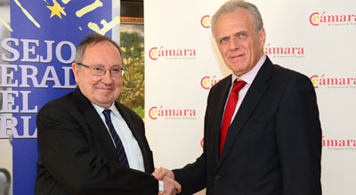 Notarios y Cámaras acuerdan simplificar los trámites en la contratación internacional