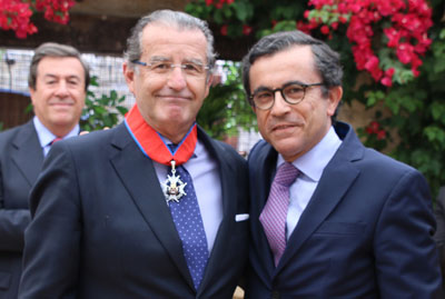 Los registradores homenajean a Francisco Salvador Campder�