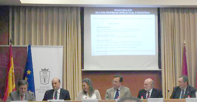Se presenta la secci�n de Propiedad Intelectual e industrial del ICAM con notable afluencia de p�blico