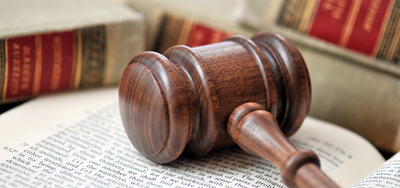 Hoy entra en vigor el C�digo Penal con un recurso de inconstitucionalidad que planea sobre �l