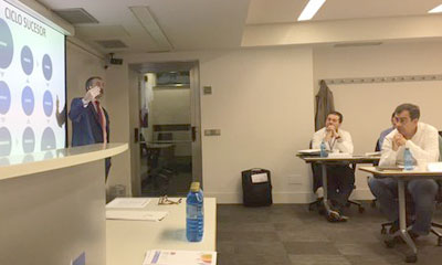 Firmas peque�as y medianas aprenden a gestionar