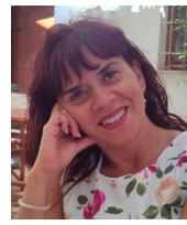 Elena Baixauli, Presidenta de ADIMER, Especialista en Psicolog�a Cl�nica y Mediaci�n, Profesora Asociada del Departamento de Personalidad, Evaluaci�n y Tratamientos Psicol�gicos de la Facultad de Psicolog�a de la Universidad de Valencia
