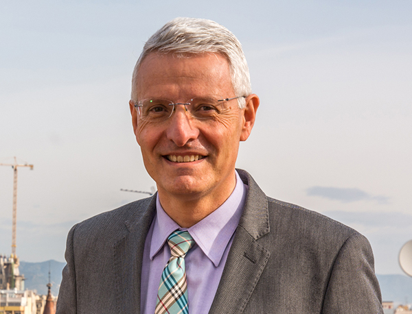 Francisco Lacasa, socio fundador y responsable del departamento de Transacciones, Fusiones y Adquisiciones de AGM Abogados