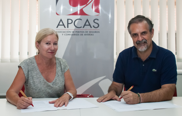 Mª Jesús Ferreiro Ros (presidenta del Consejo) y Fernando Muñoz (presidente de APCAS).