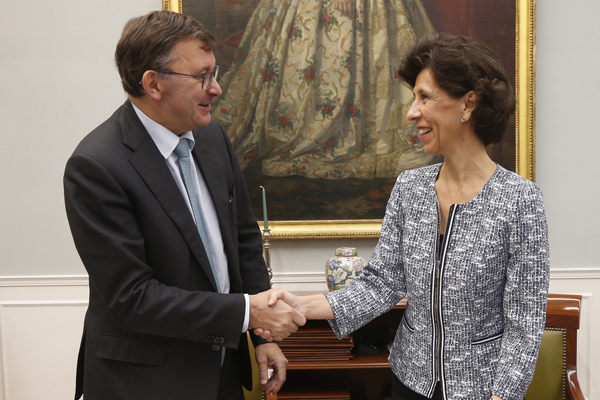 Notarios y Tribunal de Cuentas