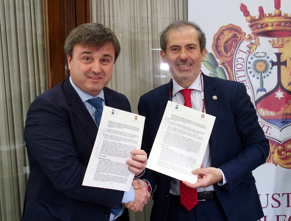 El decano del Colegio de Abogados de Málaga, Francisco Javier Lara, y el concejal delegado de Seguridad, Avelino Barrionuevo