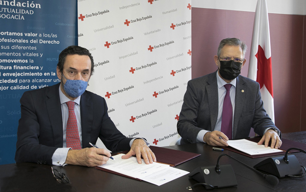 Enrique Sanz Fernández-Lomana, presidente Fundación Mutualidad Abogacía y Javier Senent, presidente Cruz Roja