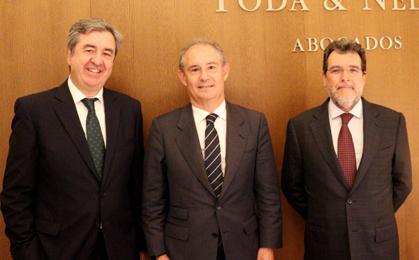 Miguel Crespo junto a Ignacio Toda y Ricard Nel-lo socios fundadores Toda & Nel-lo
