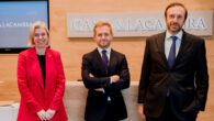 Elena Redondo, socia directora de la oficina, Alberto Gil y Miguel Cases, socio co-director de C&L