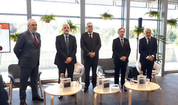 Juan Pujol; Santiago Durán, Eladio Acevedo, Carlos Puig y Valentín Pich