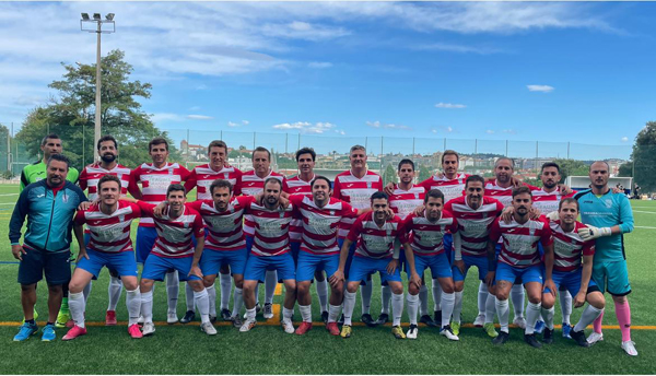 El equipo de fútbol del Colegio de Abogados de Granada