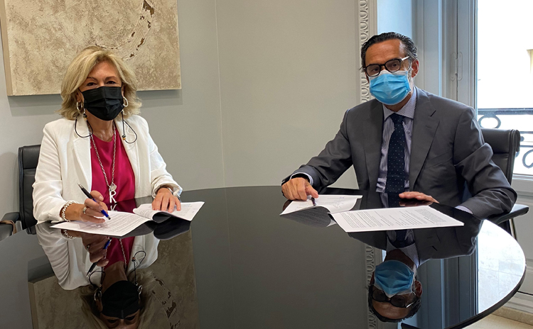 Rosalina Díaz Valcárcel, presidenta de la Asociación de Juristas y Profesionales del Derecho San Raimundo de Peñafort y Enrique Sanz Fernández Lomana, presidente de Mutualidad de la Abogacía