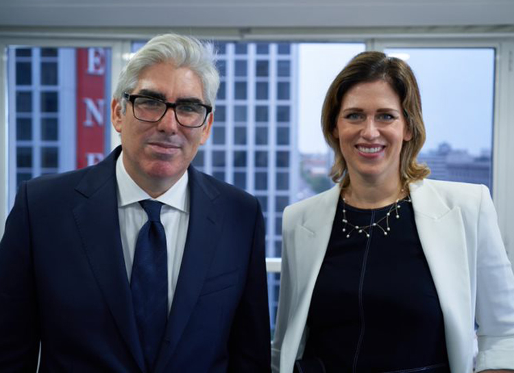 Ignacio Lacasa y Sarah Schwartz