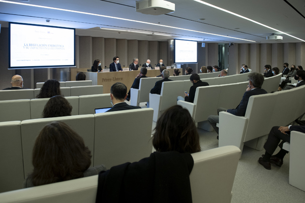 Cátedra Pérez-Llorca/IE de Derecho Mercantil