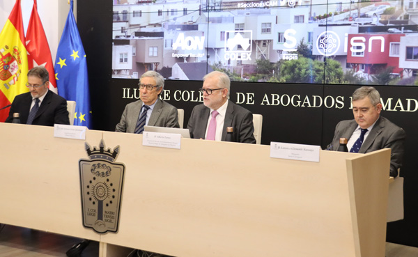 Participantes en la jornada sobre la ley de vivienda organizada por la sección de Arrendamientos Urbanos del ICAM