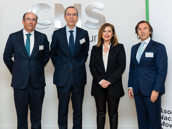 Panelistas de la mesa redonda titulada “Sostenibilidad: