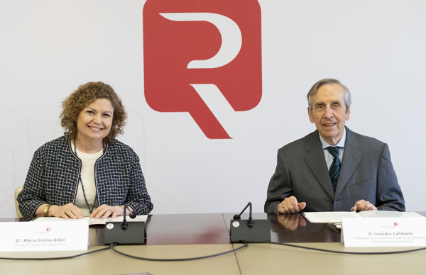 María Emilia Adán y Leandro Cañibano