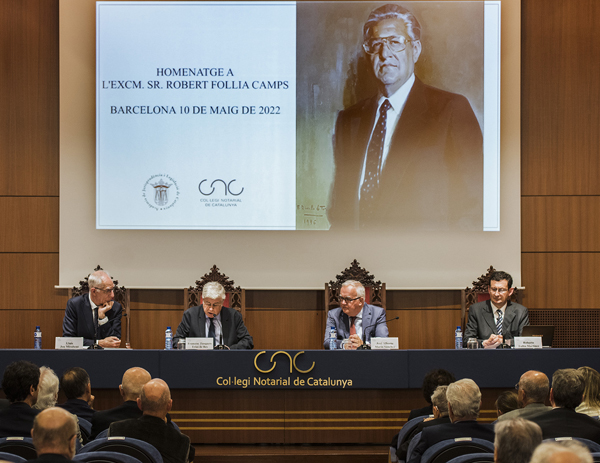 homenaje a Robert Follia i Camps