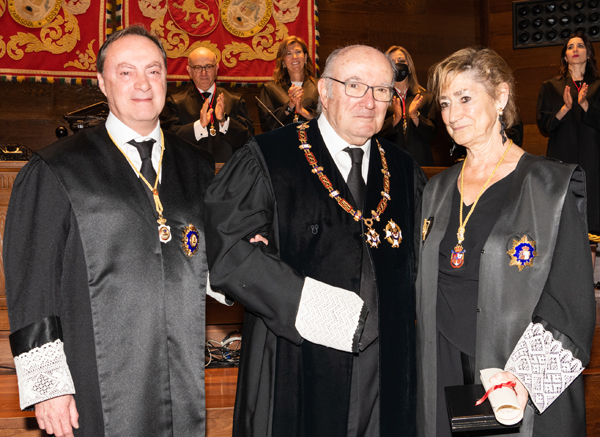 Antonio Morán, Carlos Carnicer y Victoria Ortega