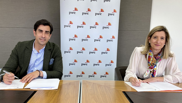 David Marco, responsable de PwC Tax & Legal en Levante y Eva Mª Giner Larza, Rectora de VIU