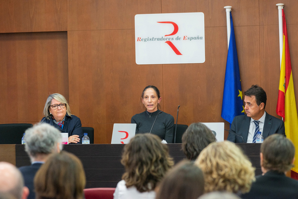 Registradores y letrados de la Administración de Justicia