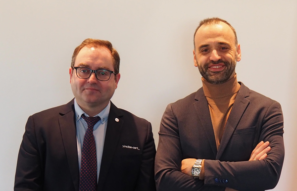 El director general del Instituto Nacional de Ciberseguridad (INCIBE), Félix Barrio, y el decano del Colegio Profesional de Periodistas de Castilla y León, Pedro Lechuga