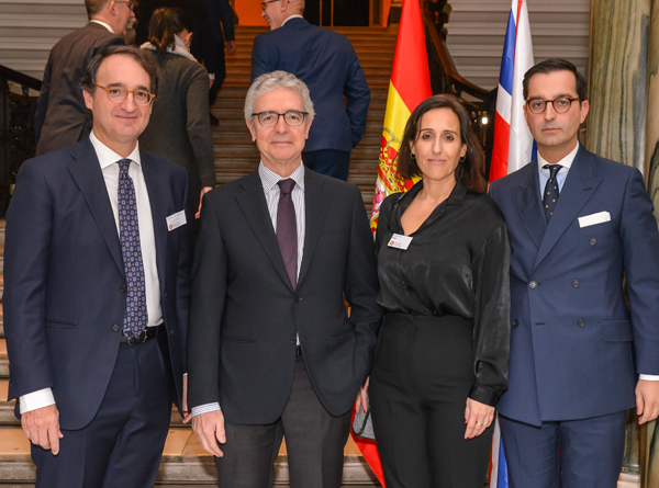 Pedro Rodero, Presidente Ejecutivo de ONTIER, Exmo. José Pascual Marco, Embajador de España en UK, Dña. Carmen Giraud, Sales Manager Europe, ME y Asia de Iberia, D. Eduardo Barrachina, Presidente de la Cámara de Comercio de España en Londres