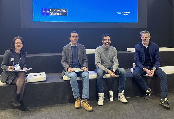 Jennifer Woodard (cofundadora de Insikt AI), Luis Del Pozo (CEO de Legálitas), Pablo Rabanal (CEO de Reclamador) y Martí Manent (CEO de elAbogado)