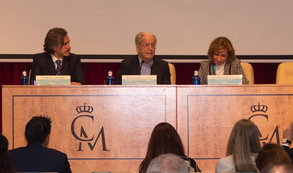 Carlos Sáiz, Antonio Garrigues y Elena Bascones