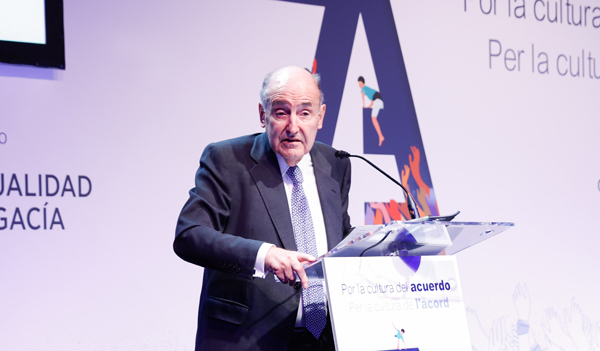 Miquel Roca i Junyent