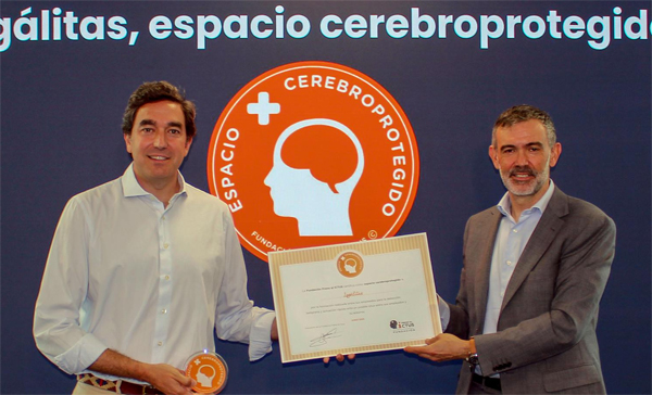 Juan Pardo, director General en Legálitas, y Julio Agredano, presidente de la Fundación Freno al Ictus