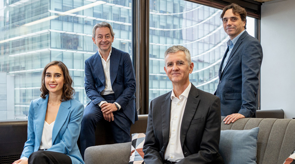 Felipe Gómez, los directores Rosa Salas y Ricardo Crispim y el Senior Advisor Julio Koch