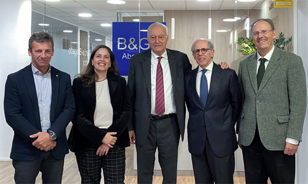 Christian Albors, Socio de Brugueras & García-Bragado, Isabel García-Nieto, Socia de AGN Abogados, Juan Ignacio Brugueras, Socio y Director de Brugueras & García-Bragado, Antonio García-Nieto, Socio de AGN Abogados, y Mario Pascual, Socio de Brugueras & García-Bragado