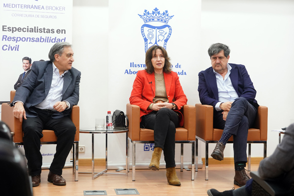José Luis Corral, Antonio Olivares y Paloma Sánchez-Garnica
