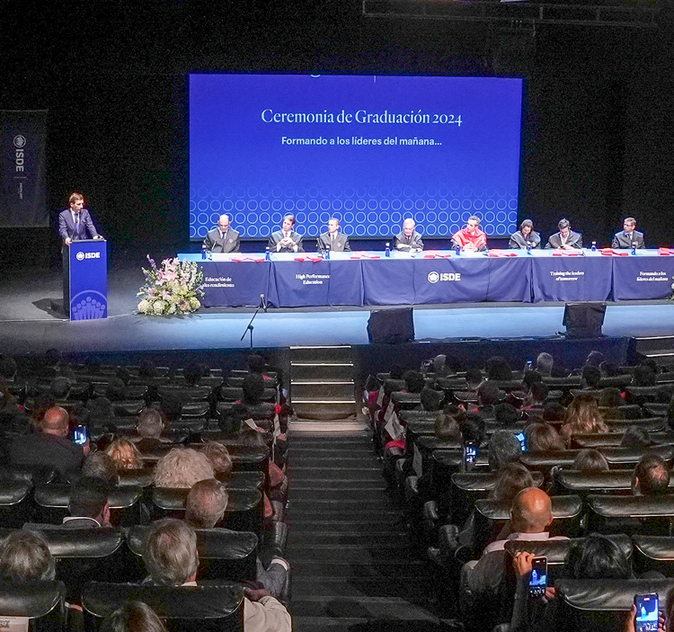 ISDE graduación